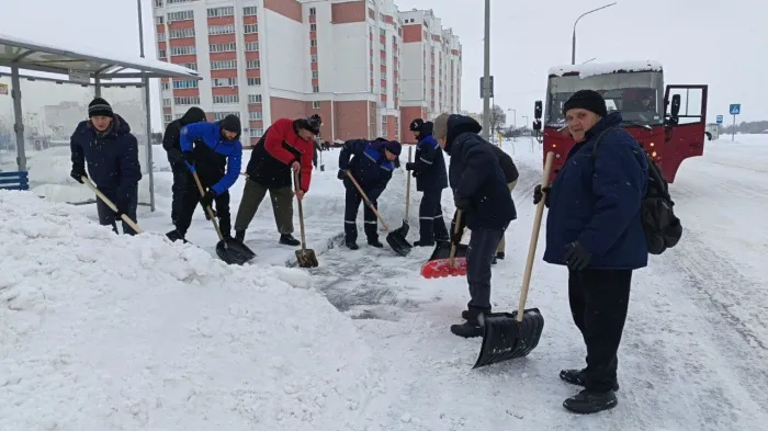 На Жлобинщине прошел первый зимний субботник