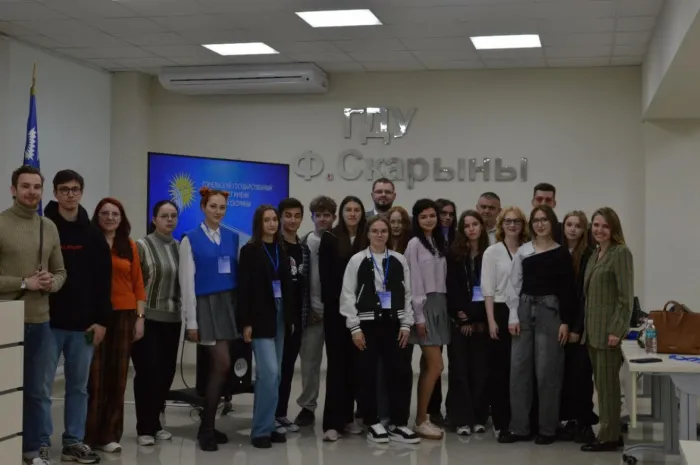 Учатся делать бизнес с молоду: в ГГУ имени Франциска Скорины прошел молодежный предпринимательский форум StartUp Universe
