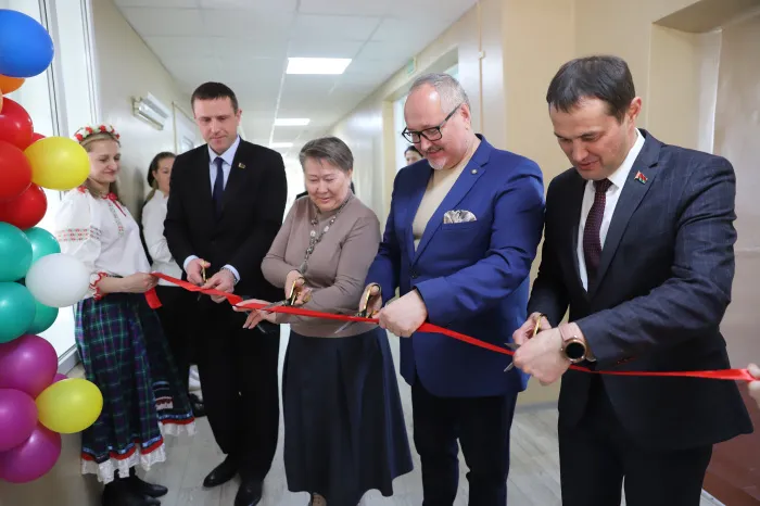 Помощь рядом: в Кормянской ЦРБ при поддержке Белорусского фонда мира появились палаты повышенной комфортности, а в Буда-Кошелеве — детская комната