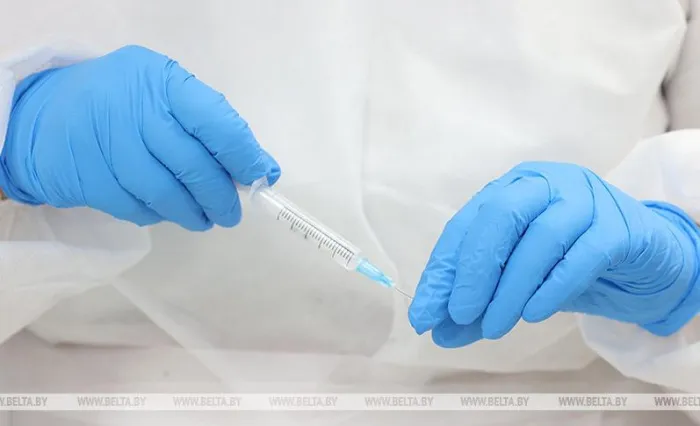 Доклиническое испытание белорусской вакцины от COVID-19 начнут с 1 декабря