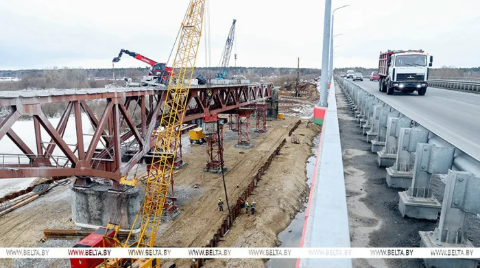 В Речицком районе приступили к реконструкции автомобильного моста через Днепр
