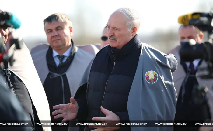 Лукашенко дал совет Украине и НАТО, что делать, чтобы не "бахнул белорусский "Орешник"