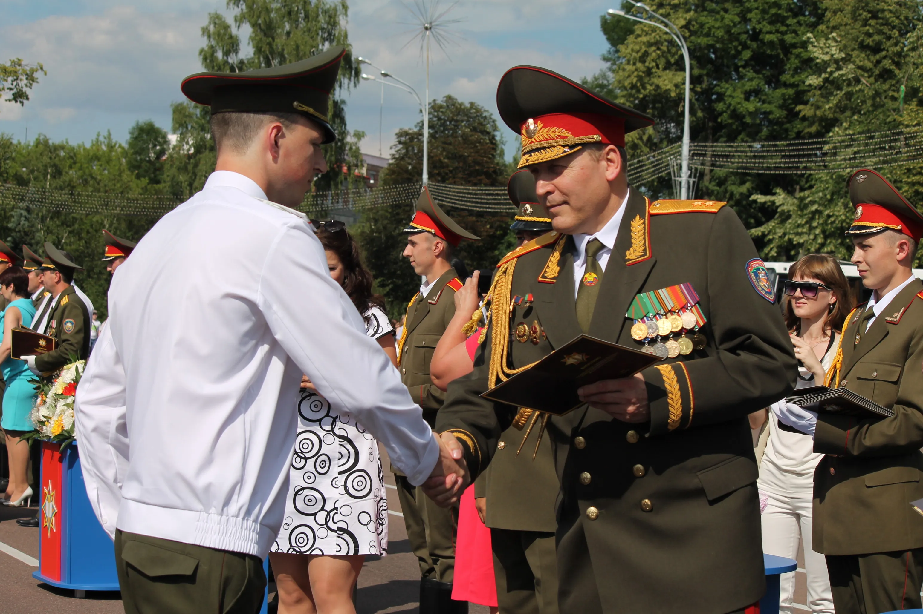 В Гомеле прошел торжественный выпуск офицеров-спасателей
