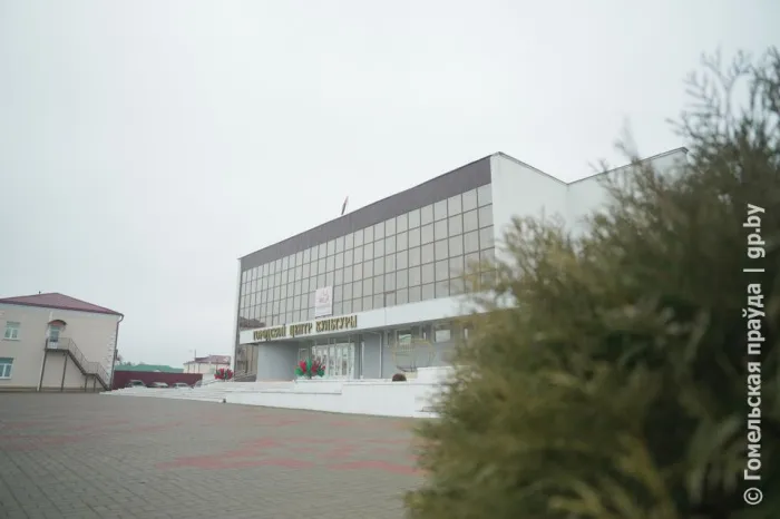 На контроле у губернатора: для завершения ремонта Городского центра культуры в Житковичах нужна корректировка проекта 