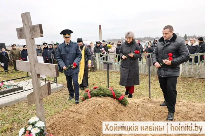 Останки мирных жителей, расстрелянных в годы Великой Отечественной войны, перезахоронили в деревне Вить на Хойникщине
