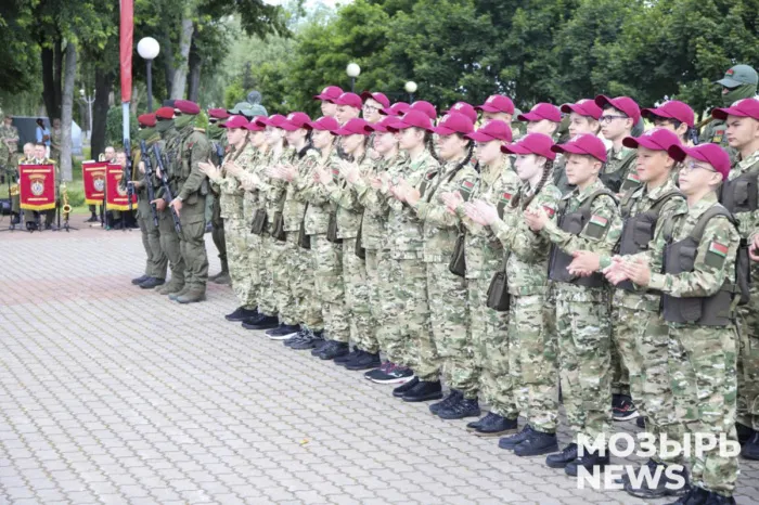 Районный военно-патриотический клуб «Беркут» открылся в Мозыре. Он будет базироваться в школе №9