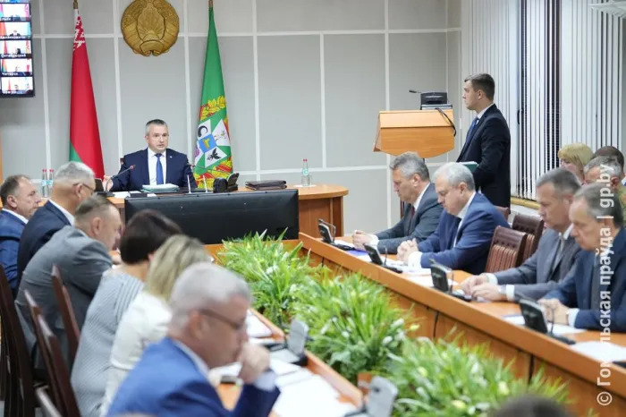 Вступаем в жатву, но помним об экономии. На аппаратном совещании облисполкома рассмотрены вопросы подготовки к уборочной кампании