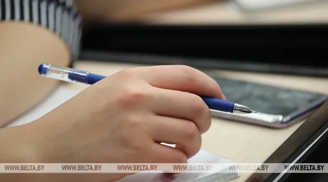 Внутренние вступительные испытания начинаются в вузах Беларуси