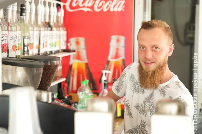 CoffeeМan из Наровли: всё только начинается. Инициативный и предприимчивый Дмитрий Назарчук поделился секретом успеха ведения бизнеса в небольшом городе