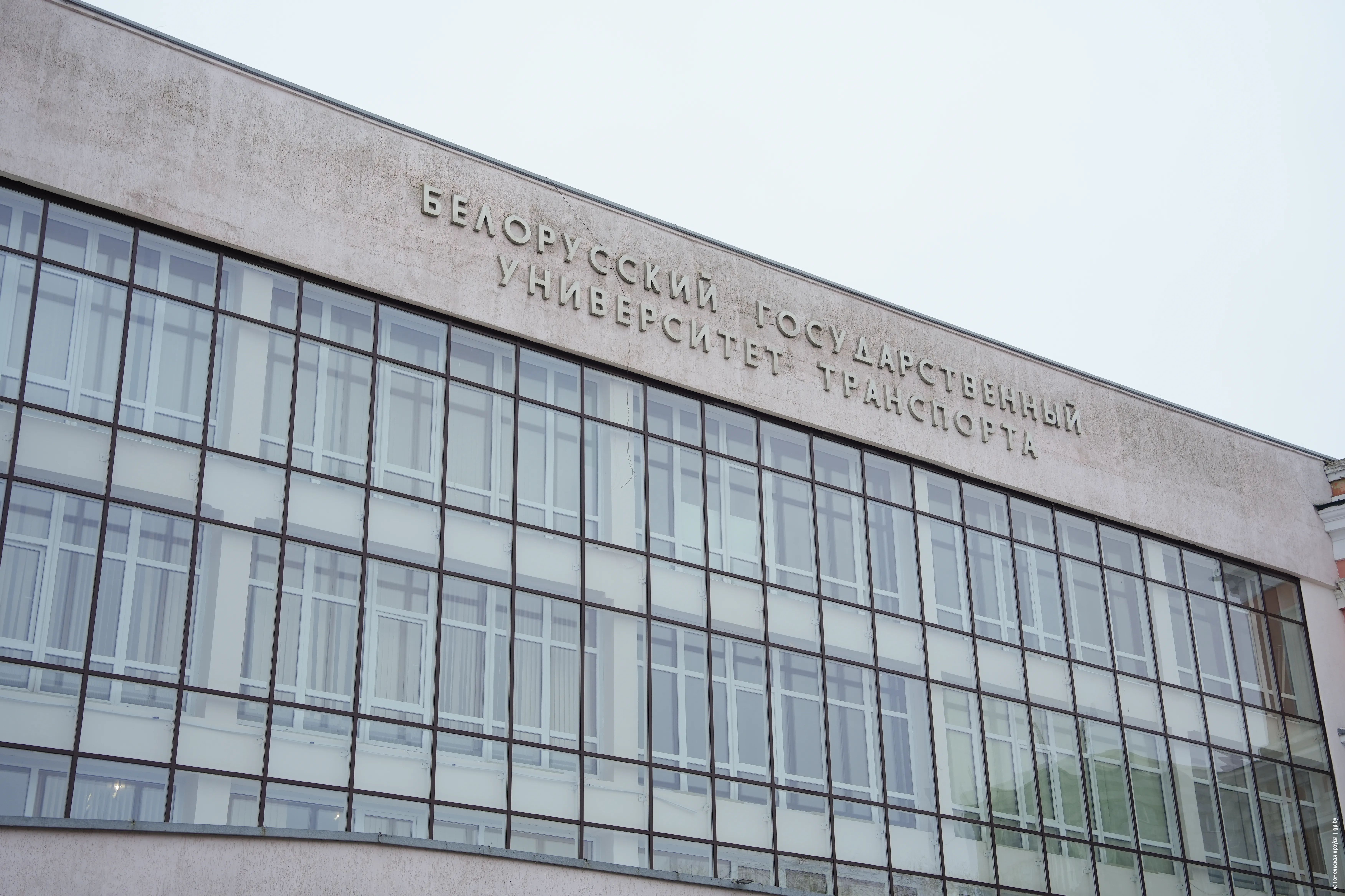 Выпускник БелГУТа посвятил песню механическому факультету 