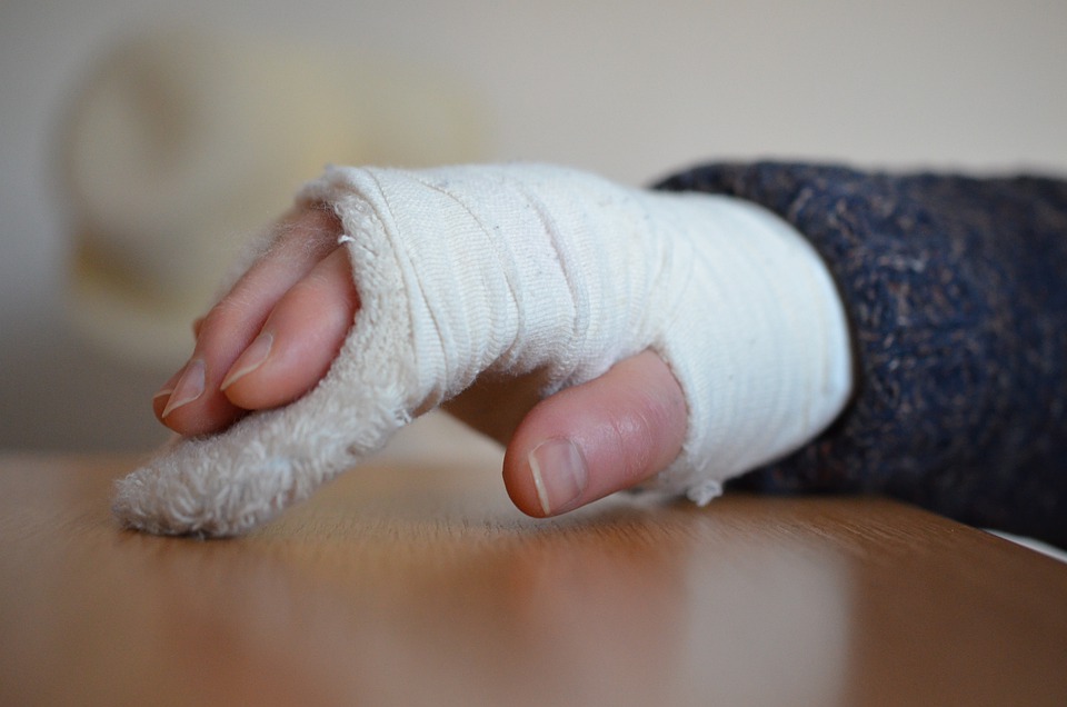 joint-fracture-490818_960_720.jpg