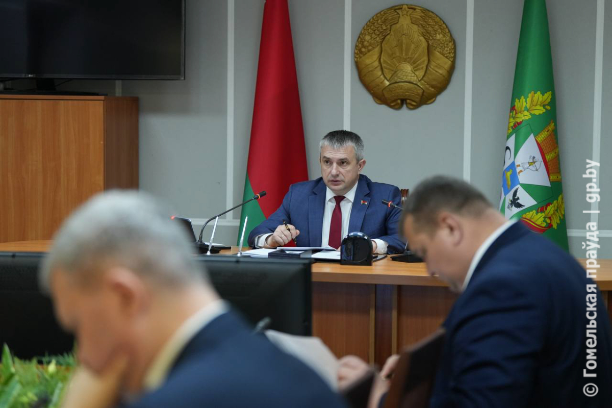 Председатель облисполкома Иван Крупко на заседании по кадровым вопросам Председатель облисполкома Иван Крупко на заседании по кадровым вопросам