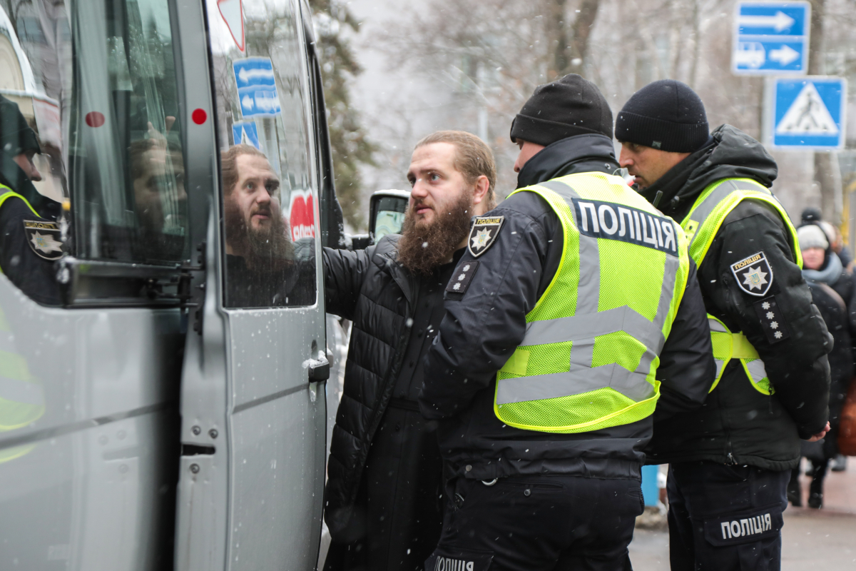 ПолицияЛавра6.jpg ПолицияЛавра6.jpg