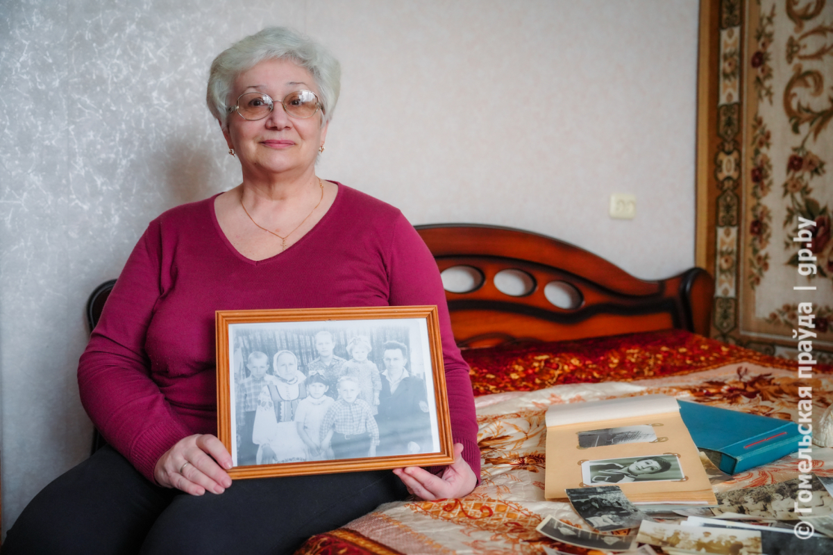 Надежда Астапович бережно хранит родительские воспоминания о зверстве фашистов в Милошевичах