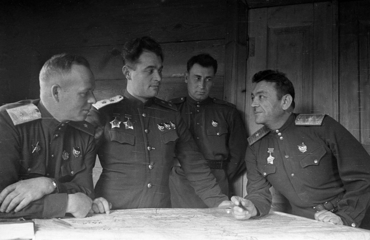 Черняховский-8.jpg