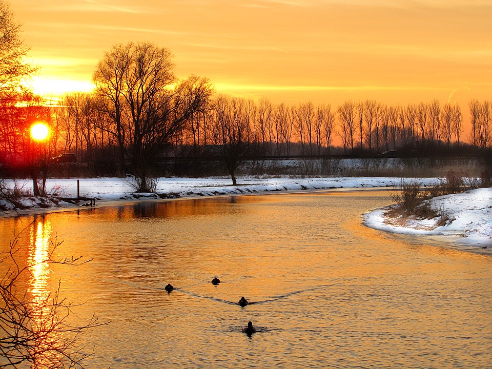 sunset-3053160_960_720.jpg