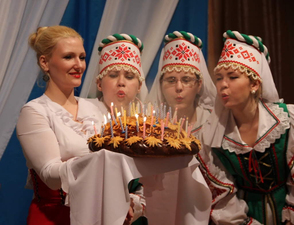 Святочный пірог для залескіх прыгажунь.jpg