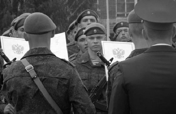 Обрушение казармы в Омске.jpg