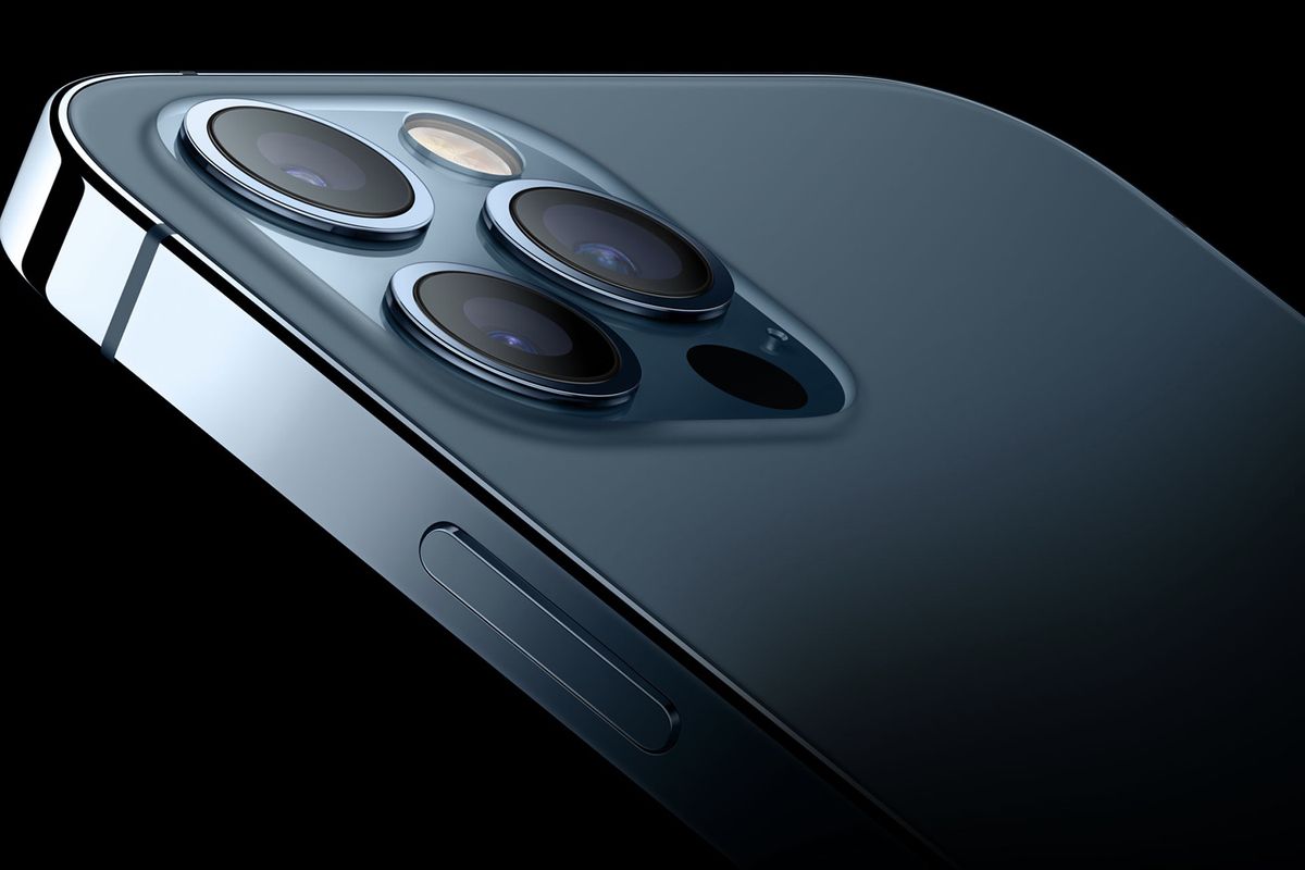 Обзор смартфона Apple iPhone 12 Pro Max.jpg Обзор смартфона Apple iPhone 12 Pro Max.jpg