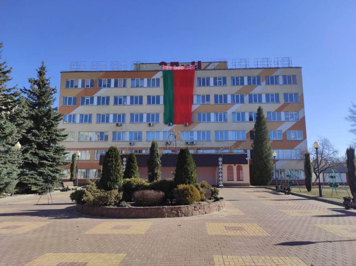 9_qxgzOCrhE.jpg