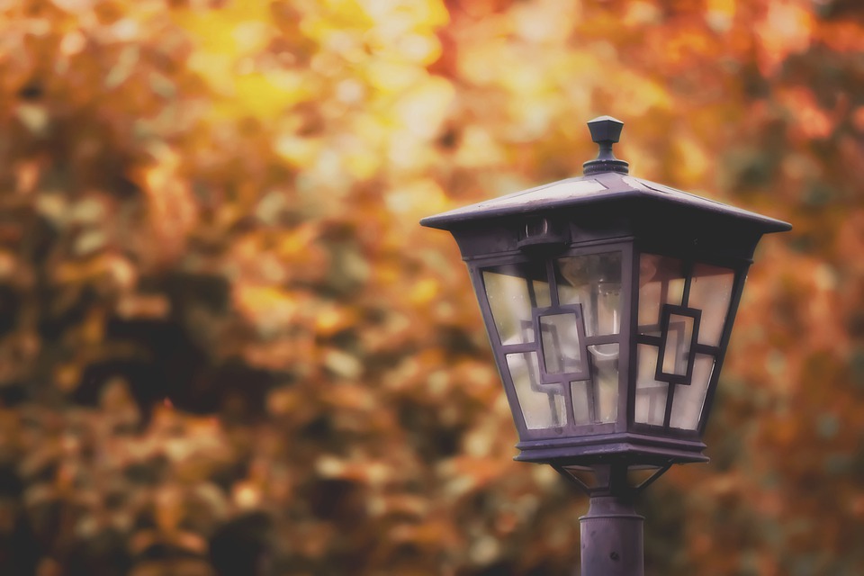 street-lamp-5336218_960_720.jpg