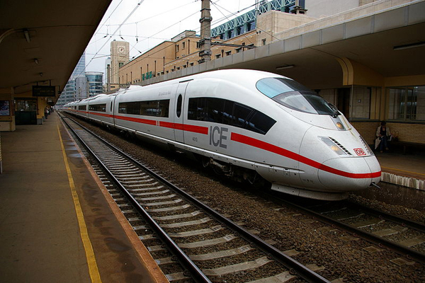 high_speed_rail_networks_connect_brussels_with_other_european_cities_ice_train_in_the_north station_belgium_photo_wiki.jpg high_speed_rail_networks_connect_brussels_with_other_european_cities_ice_train_in_the_north station_belgium_photo_wiki.jpg