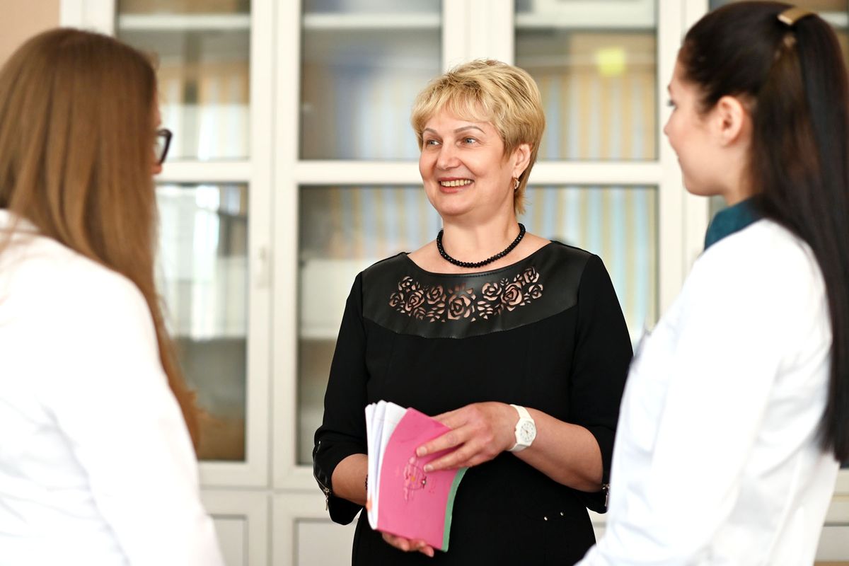 medsestra-iz-gomelya-o-svoem-puti-v-professiju (1).jpg medsestra-iz-gomelya-o-svoem-puti-v-professiju (1).jpg