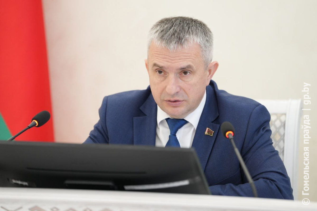 Председатель облисполкома Иван Крупко провёл совещание по вопросам строительства в АПК
