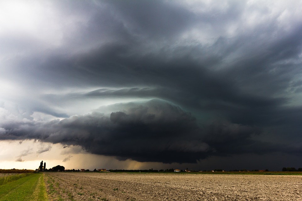 thunderstorm-3942165_960_720.jpg