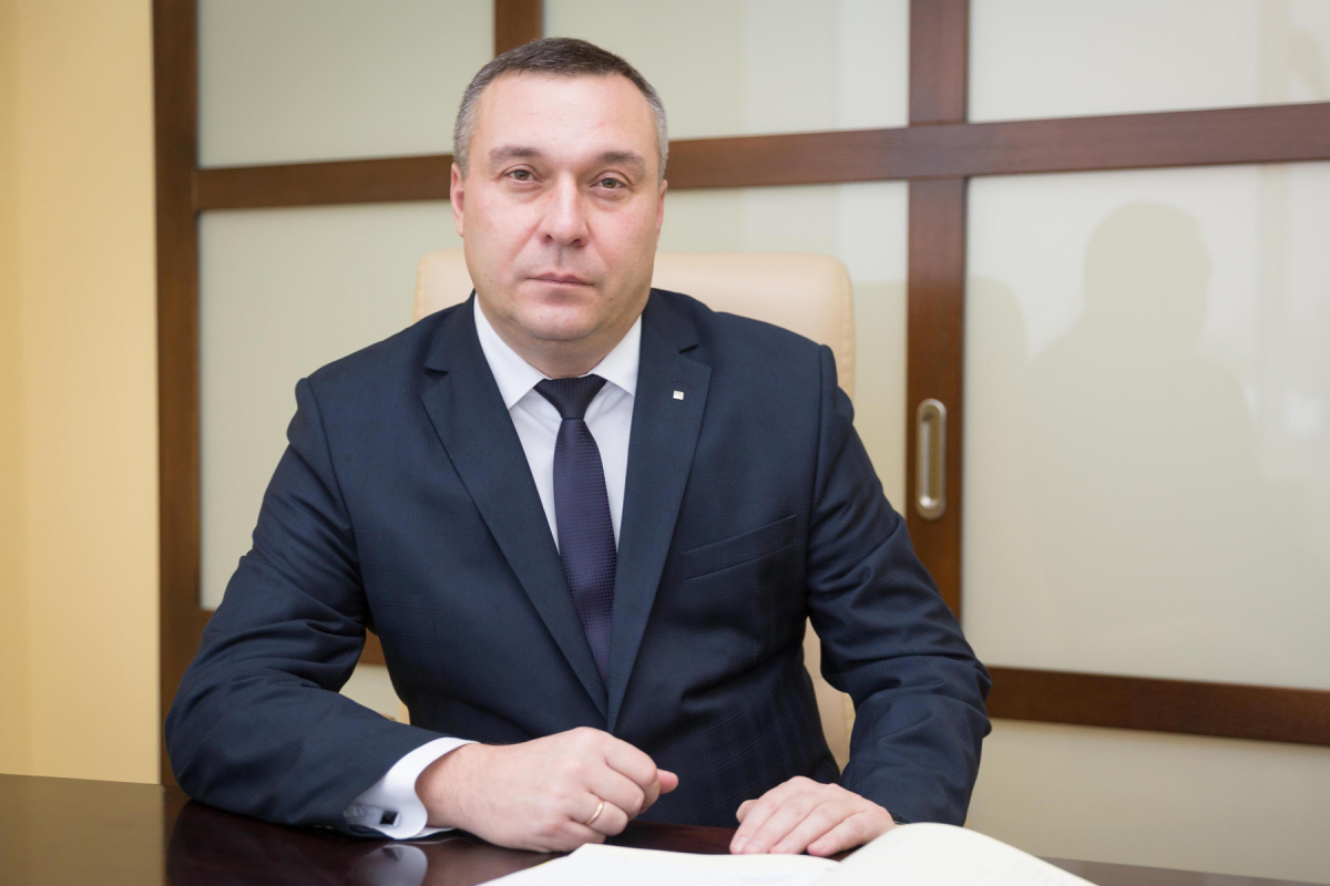 Александр АРХИПЕНКО, начальник Гомельского областного управления № 300 ОАО «АСБ Беларусбанк», депутат областного Совета депутатов 28-го созыва Александр АРХИПЕНКО, начальник Гомельского областного управления № 300 ОАО «АСБ Беларусбанк», депутат областного Совета депутатов 28-го созыва