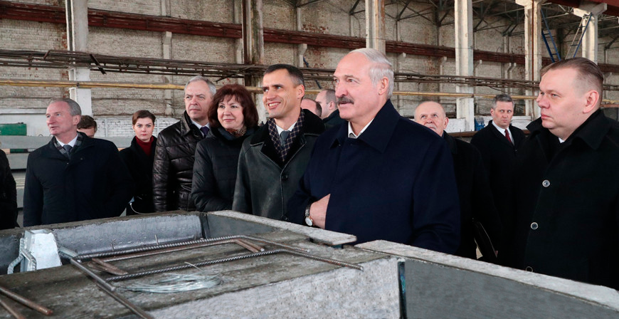 Промышленность_Посещение_завода_Президентом_РБ_Лукашенко_А_Г_.png