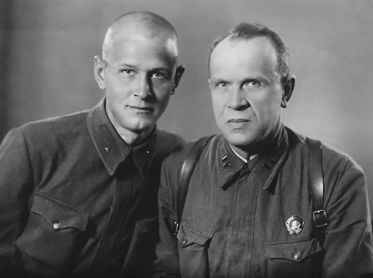 Последняя встреча Кондрата Крапивы с сыном Борисом. Москва, 1942 г.