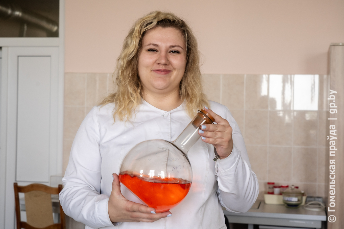 Валерия ХАЗИПОВА, инженер-лаборант центральной заводской лаборатории. Обладательница почетной премии «Достижение года» в номинации «Молодость и перспектива»