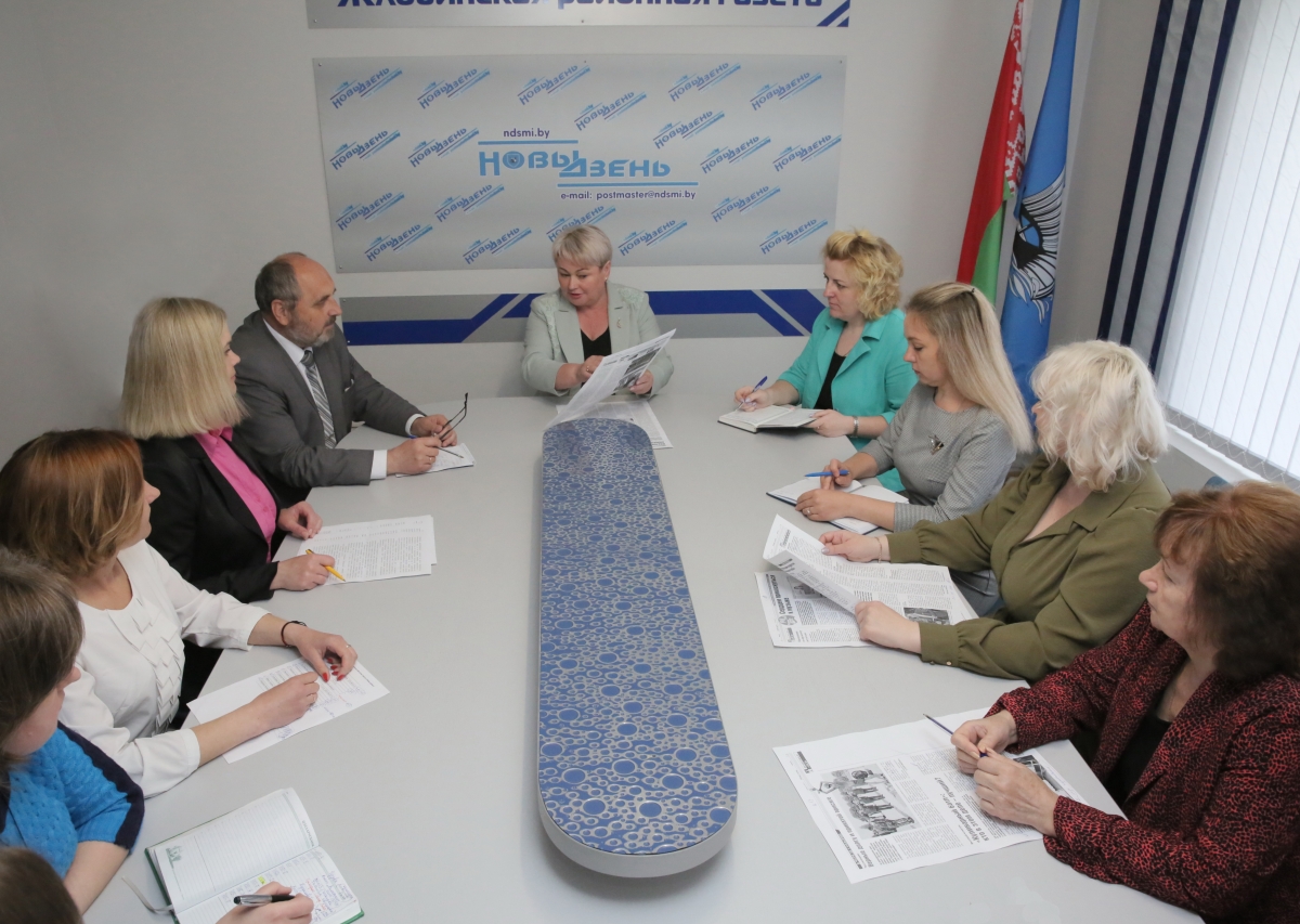 новы дзень-в редакции.JPG