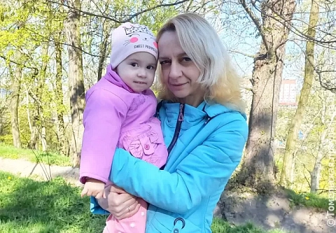 2 миллиона долларов за укол, который спасет жизнь. Двухлетней Елизавете Теребовец из Мозыря срочно нужна помощь для покупки самого дорого в мире лекарства