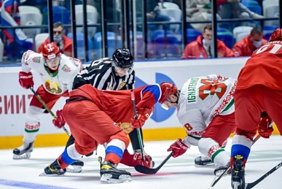 Сборная Беларуси по хоккею проиграла России на турнире в Санкт-Петербурге