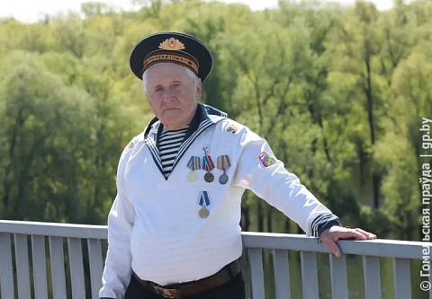 Ребенок войны, ветеран труда ОАО «Гомельдрев», бывший моряк и в 90 лет не теряет бодрости и оптимизма