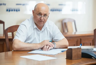 Куда писать? Кому звонить? На вопросы читателей ответил начальник отдела по работе с обращениями граждан и юрлиц облисполкома Евгений Шукуров