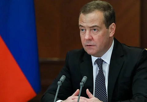 Дмитрий Медведев емко прокомментировал поездку европейских политиков в Киев