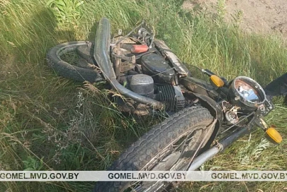 В Житковичском районе погиб мотоциклист-бесправник