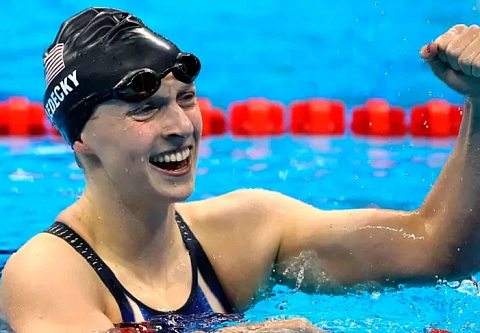 Американка побила рекорд по количеству золодых медалей с чемпионатов мира по плаванию