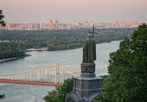 Политолог: киевские псевдополитики давно приготовили самолет на запасном аэродроме