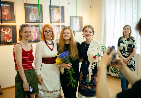 С любовью к родной земле: в Гомеле стартовал выставочный проект «КОД da ПАМЯЦІ»