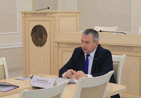 Губернатор Иван Крупко провел в Калинковичах прямую линию и личный прием граждан 