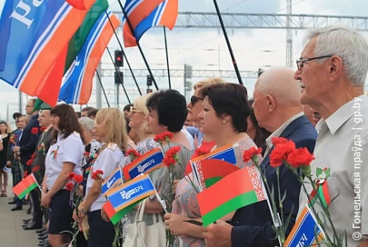 В Калинковичах открыли мемориальную доску, посвященную деятельности подпольной организации героев-железнодорожников
