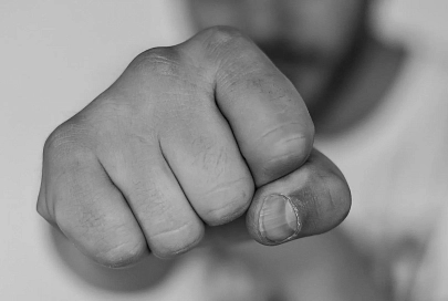 В Жлобине пьяные пассажиры не поделили такси и избили своих оппонентов. Суд вынес приговор
