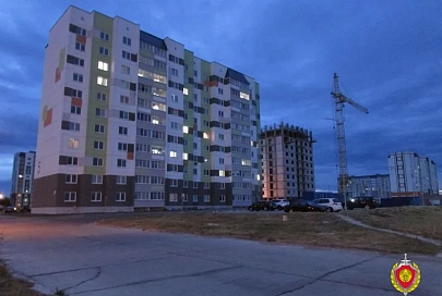 В Мозыре взломали машину и похитили аккумулятор с имуществом. Вора нашли по отпечатку пальца
