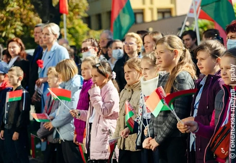 Афиша Дня народного единства на Гомельщине: молодежные фестивали, новые скверы и отремонтированные дороги