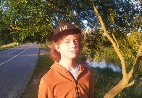 12-летний Даниил Беляков нуждается в постоянном приеме медицинских препаратов, покупка которых для его семьи всегда финансово тяжела