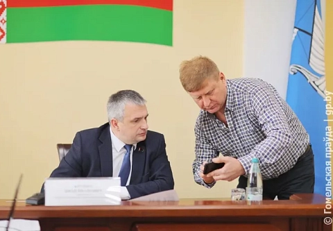 Затоплены огороды, незаконно открыта автомойка: председатель облисполкома Иван Крупко провел прямую линию и прием граждан в Жлобине